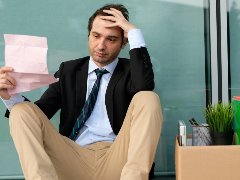 Gekündigt? Reklamationszentrale lanciert Plattform zur Prozessfinanzierung bei Entschädigungen und Lohnforderungen