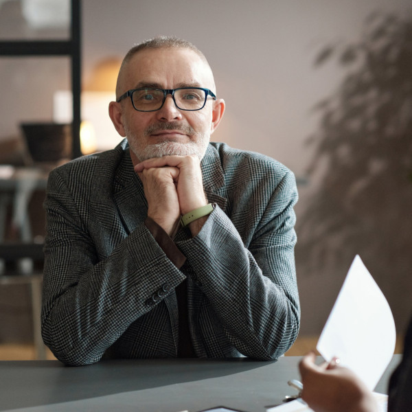 Zwischenzeugnis prüfen lassen - Check Ihrer beruflichen Zwischenbilanz